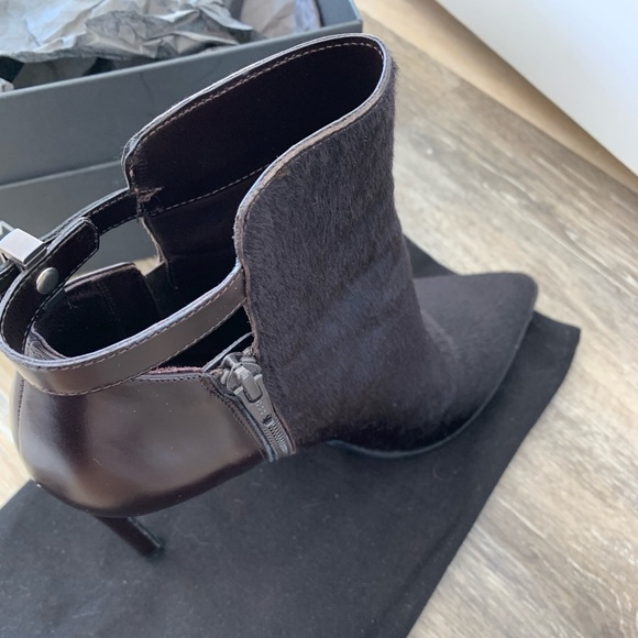 Vince Camuto Calla Black Booties - Picture 3 of 7